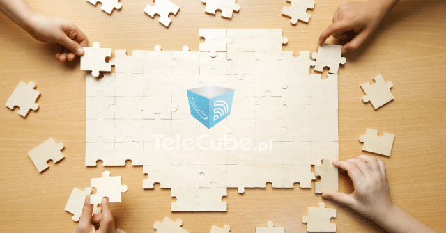 Puzzle z logo TeleCube